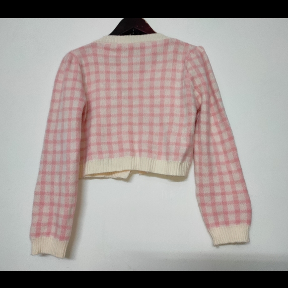 ❌SOLD❌ Knitted Cardigan (K-Drama Inspired) - Picture 10 of 14